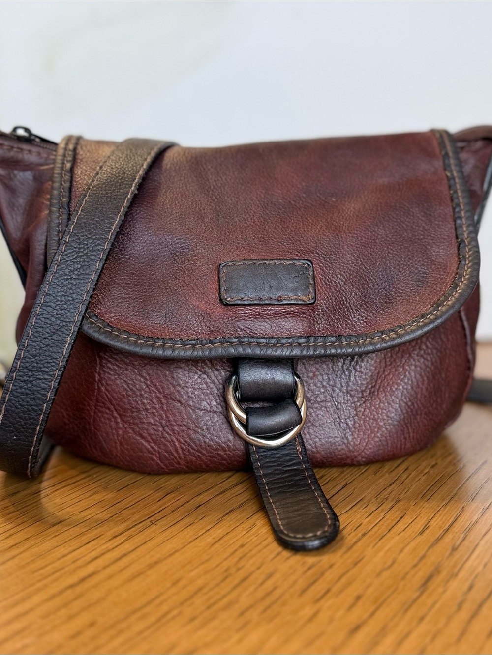 Lavorazione Artigianale Brown Leather Crescent Crossbody Bag | Made in Italy